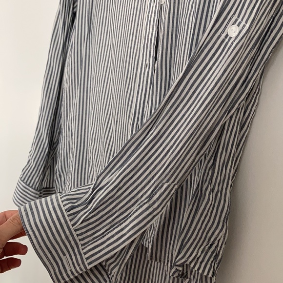 Velvet Heart Blue/White Stripe Button Down Blouse - Small - Picture 3 of 4